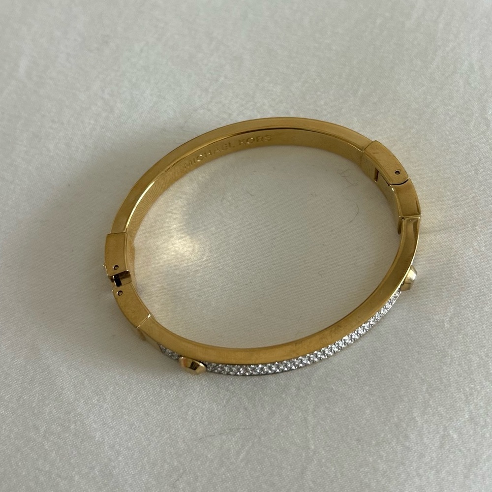 MICHEAL KORS • Gold Diamond Bangle Bracelet • - Picture 6 of 7